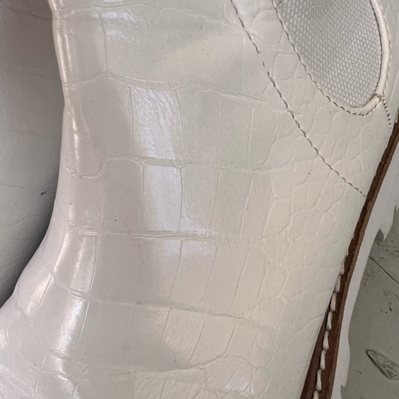 Altard state white snake skin pattern booties - Picture 5 of 6